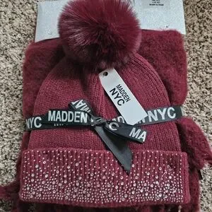 Madden Nyc | Accessories | Madden Nyc Burgundy Beanie And  display picture 1